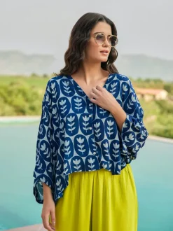 Ambar Poncho Top