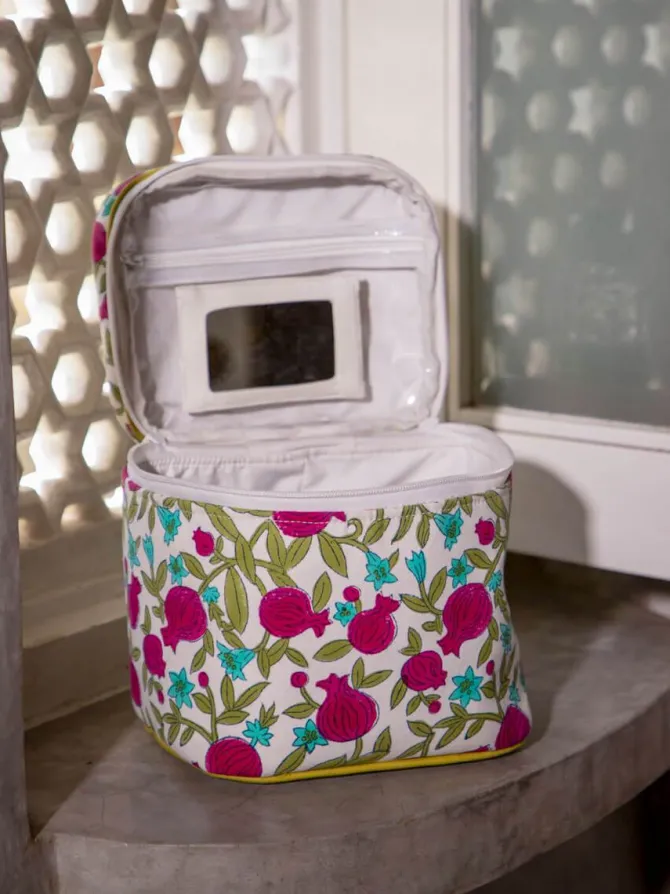 Anar Block Printed Cotton Vanity Case