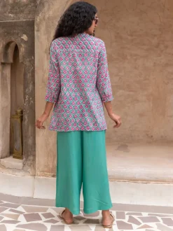 Bhavya Floral Printed Slub Shirt