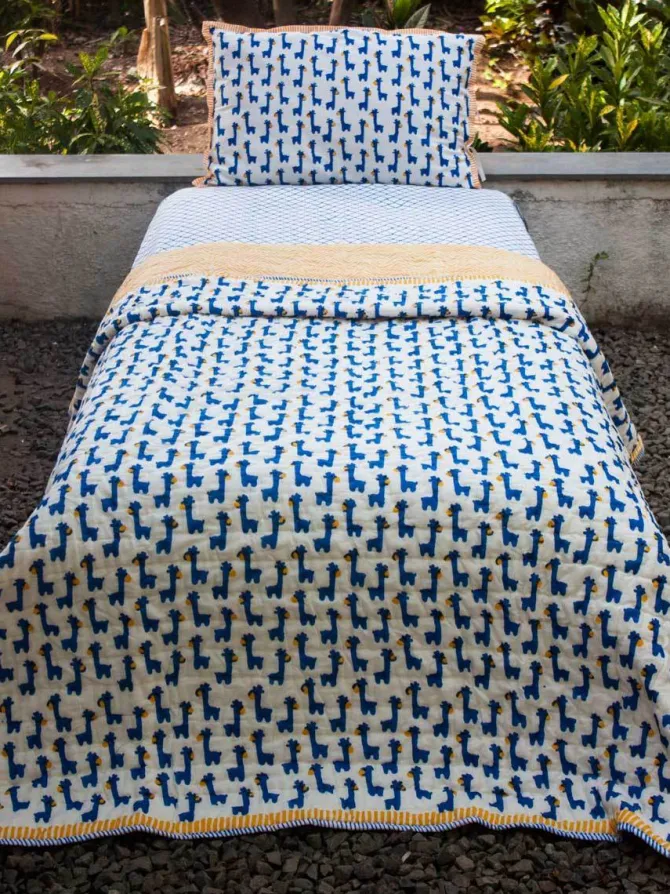 Blue Giraffe Organic Cotton Quilt