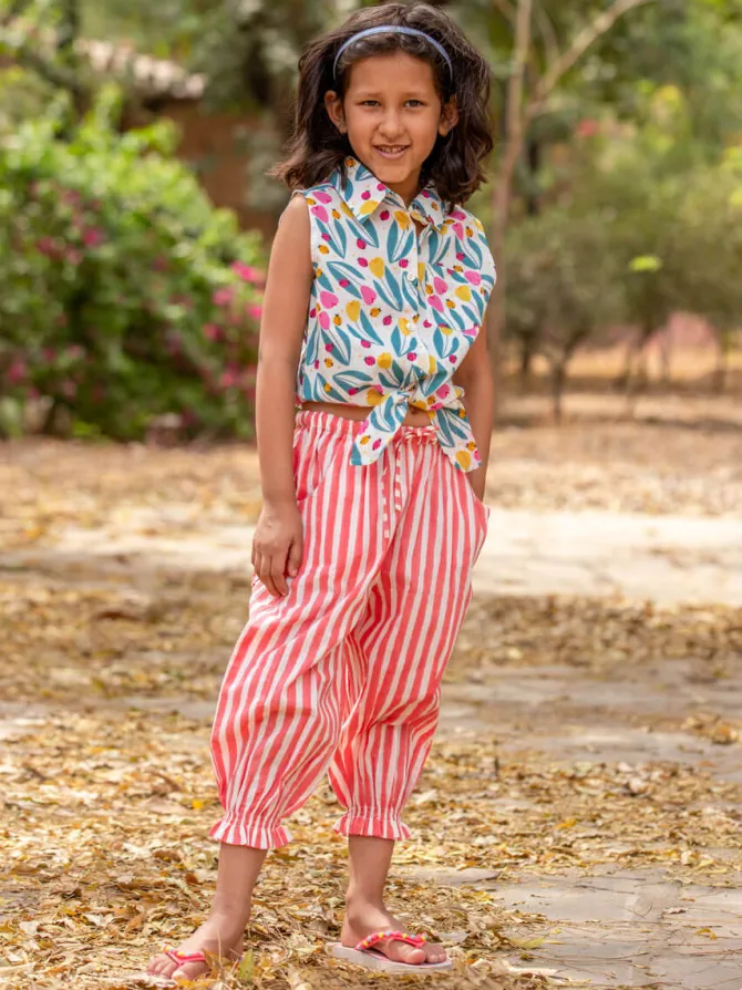 Confetti Sleeveless Tip-up Top