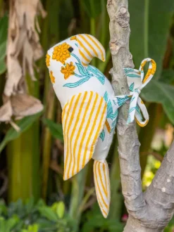 Mithhu Lal Curtain Tie Back/Plush Toy