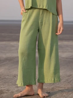 Pistachio Solid Green Palazzo Pants