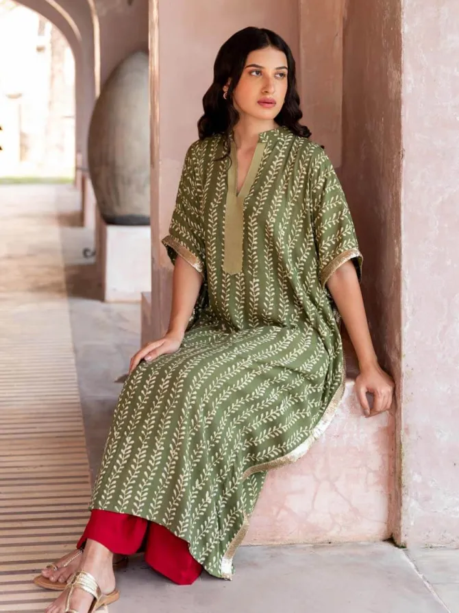 Raabta Modal Kaftan Kurta
