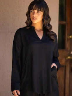Regina Black Top