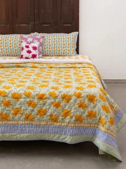 Samriddhi Block Printed Cotton Quilt