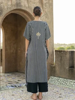 Set of 2 - Henna Kaftan Kurta & Wrap-Around Pants
