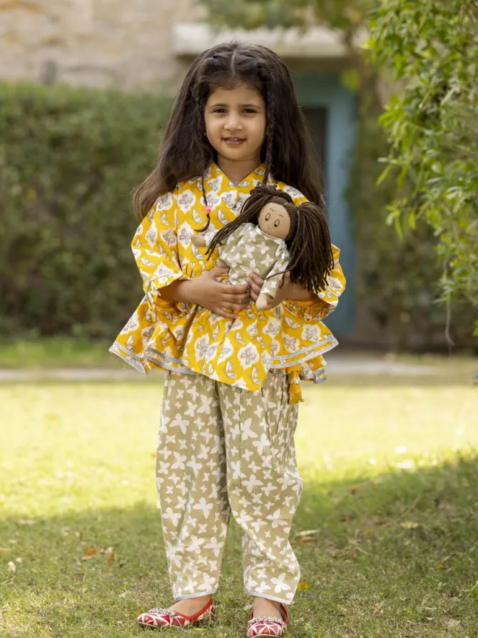 Set of 2 - Sunheri Organic Cotton Angrakha with Dhoti