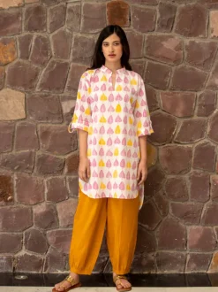 Set of 2 - Suvarna Cotton Kurta With Pants