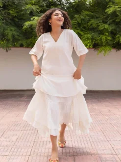 Set of 2 - White Embroidered Kurta and Skirt