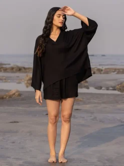Solid Black Box Short Top - Comfort Fit