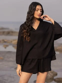 Solid Black Box Short Top - Comfort Fit