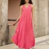 The Queen Sleeveless Dress