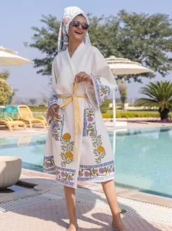 Utsa Waffle Block Printed Cotton Bath Robe