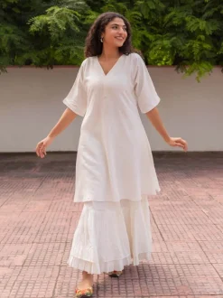 White Viscose Embroidered Kurta