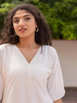White Viscose Embroidered Kurta