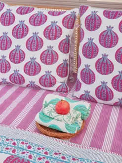 Wuslat Cotton Cushion Cover - 24 Inch