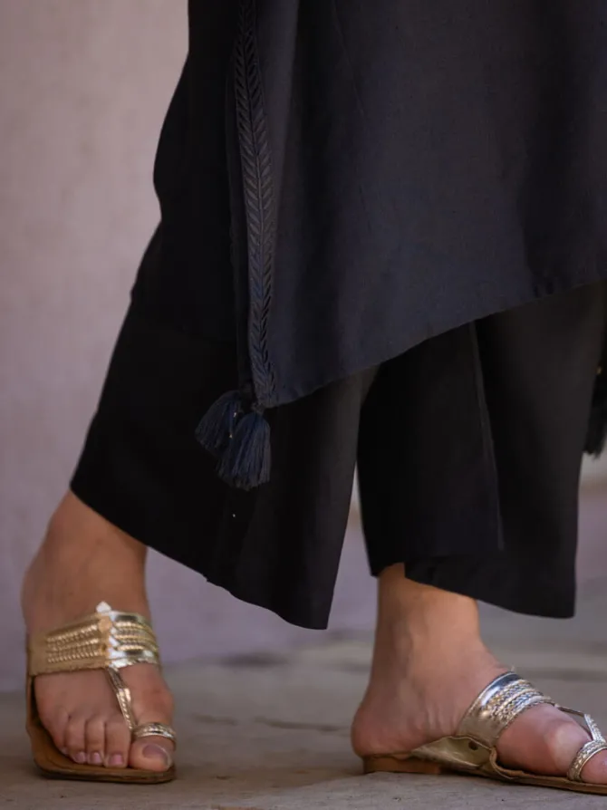 Zarin Black Kaftan Kurta